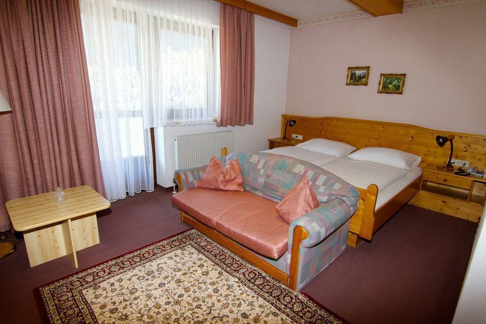 Hotel Rupertihaus Heiligenblut Extérieur photo