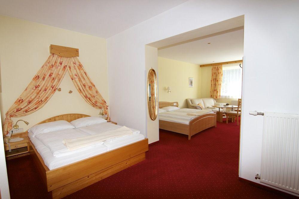 Hotel Rupertihaus Heiligenblut Extérieur photo